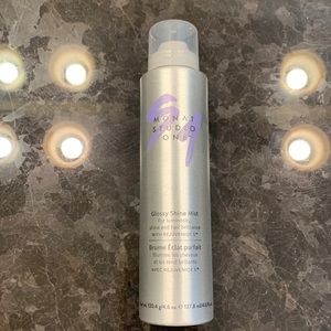COPY - Monat Studio One Glossy Shine Mist